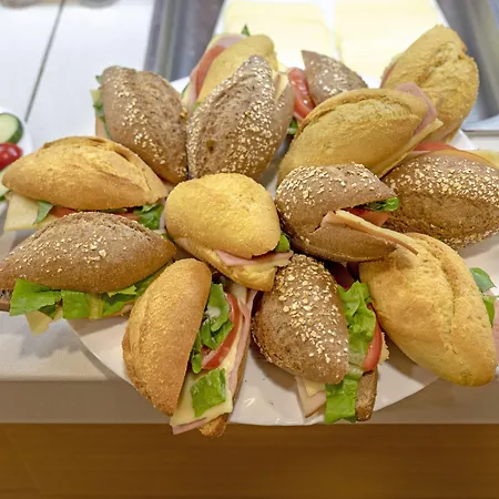 Castello Szálloda 3*