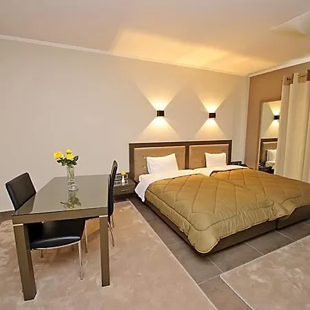 Castello מלון 3*