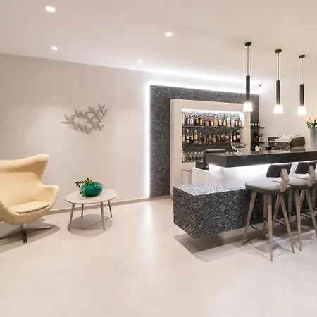 Castello מלון 3*