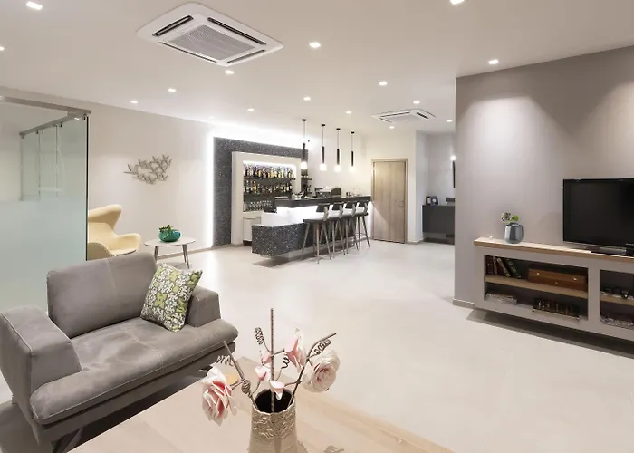 מלון Castello 3*